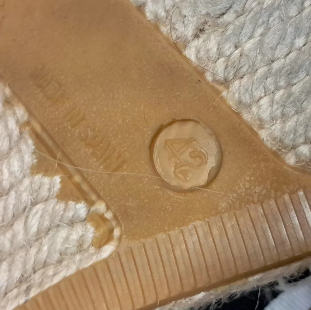 Andre Assous Canvas Espadrilles Size 11